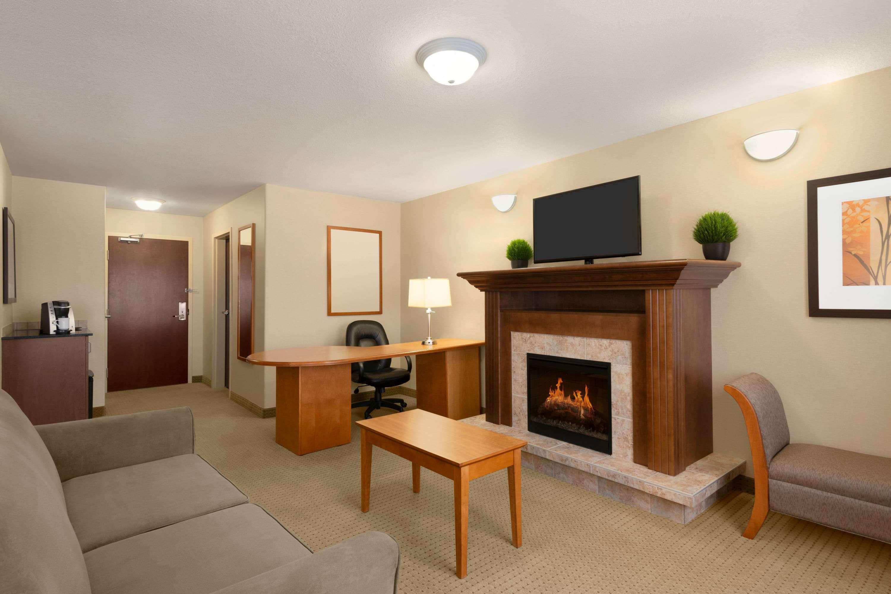 Ramada By Wyndham Drayton Valley Luaran gambar