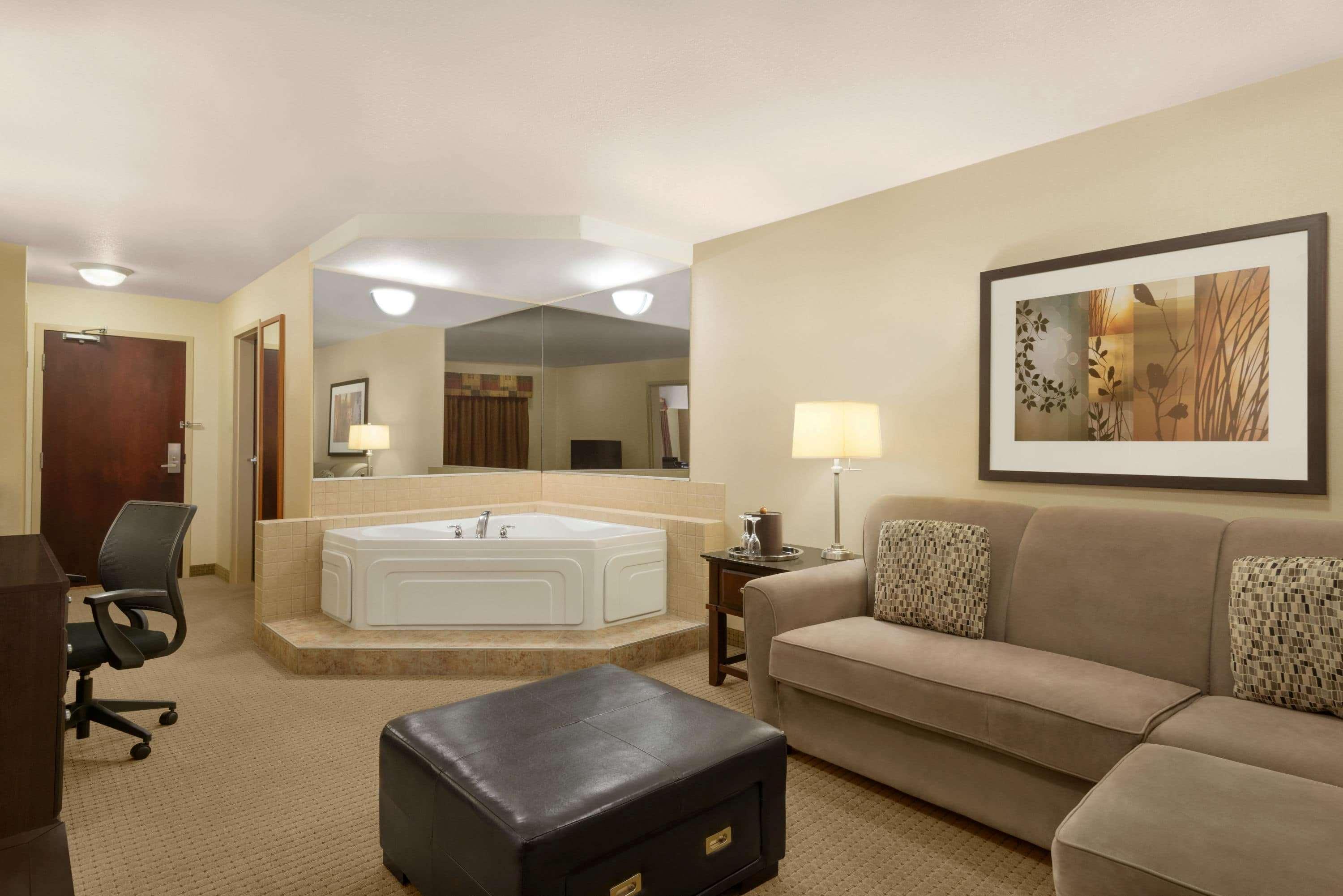 Ramada By Wyndham Drayton Valley Luaran gambar